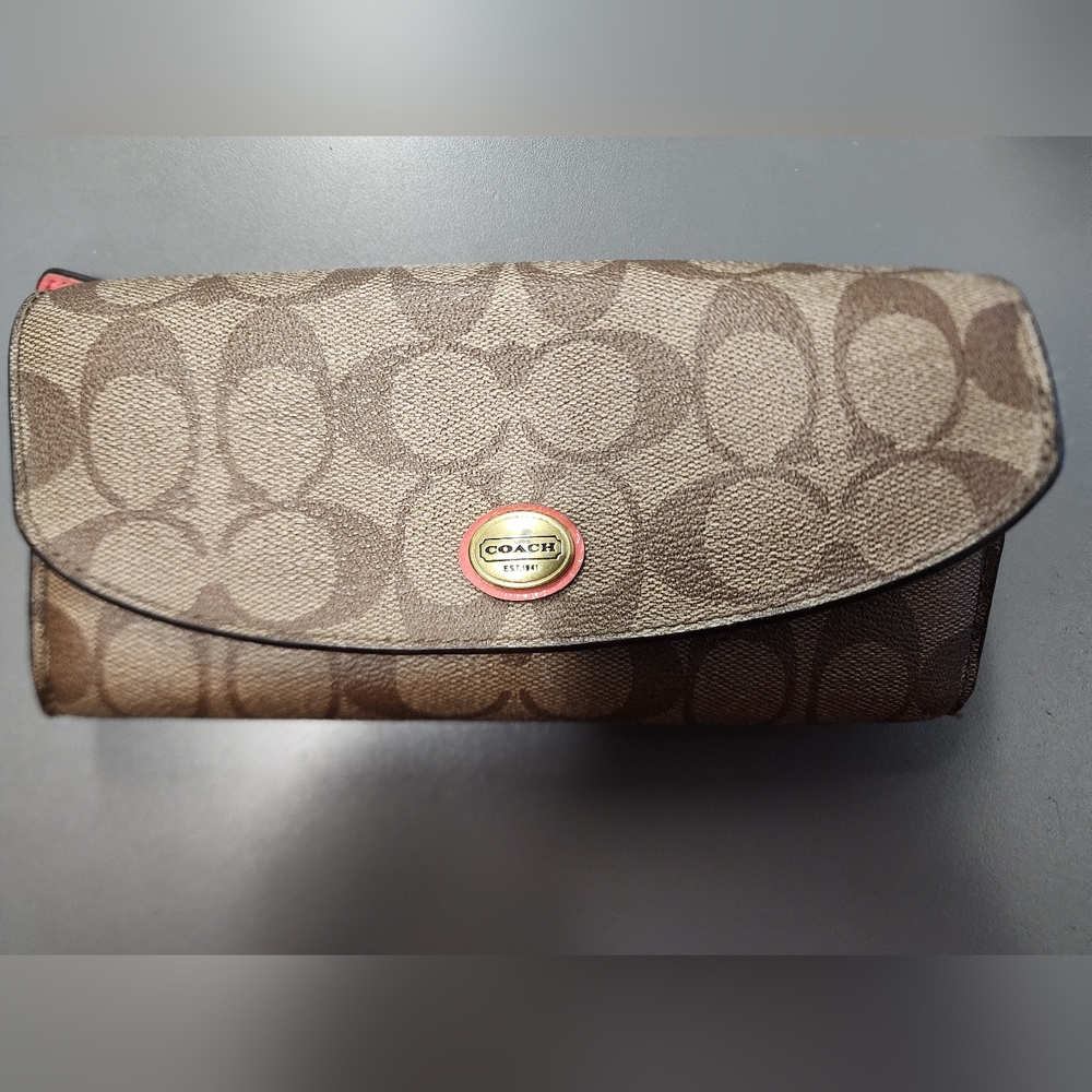 Coach Peyton Long Wallet - Picture 2 of 16
